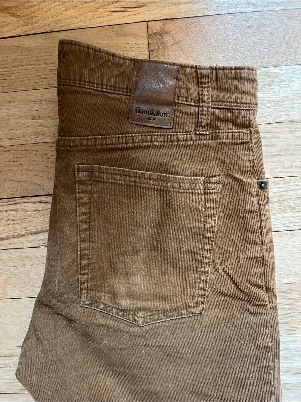 Men’s Acorn corduroy pants